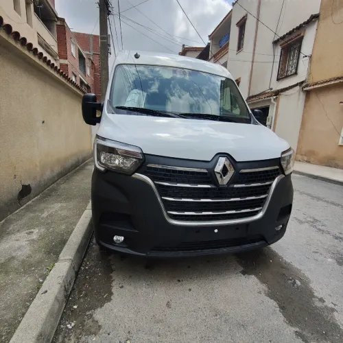 Renault master 2 paño صافي 2025