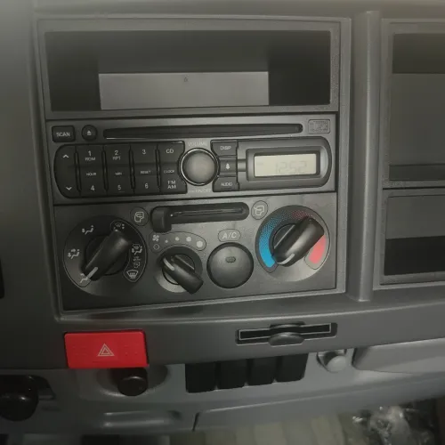 Isuzu Super jombo clim 2025
