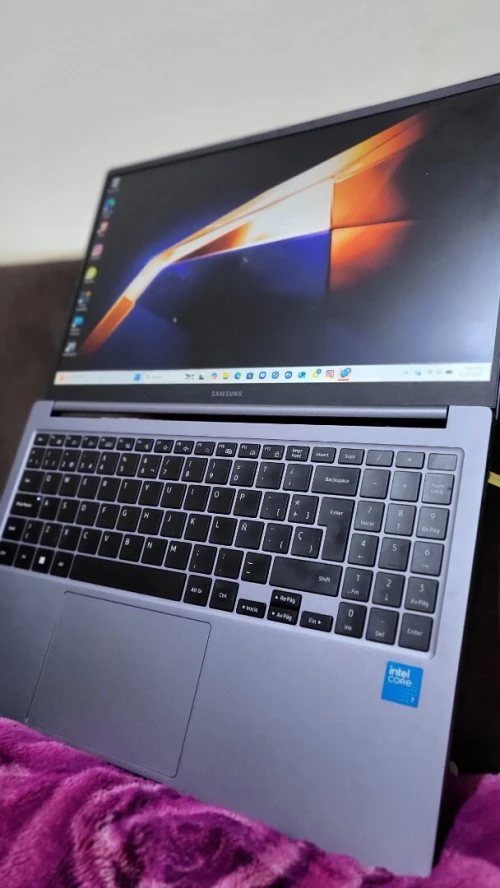 Samsung Galaxy Book 4
