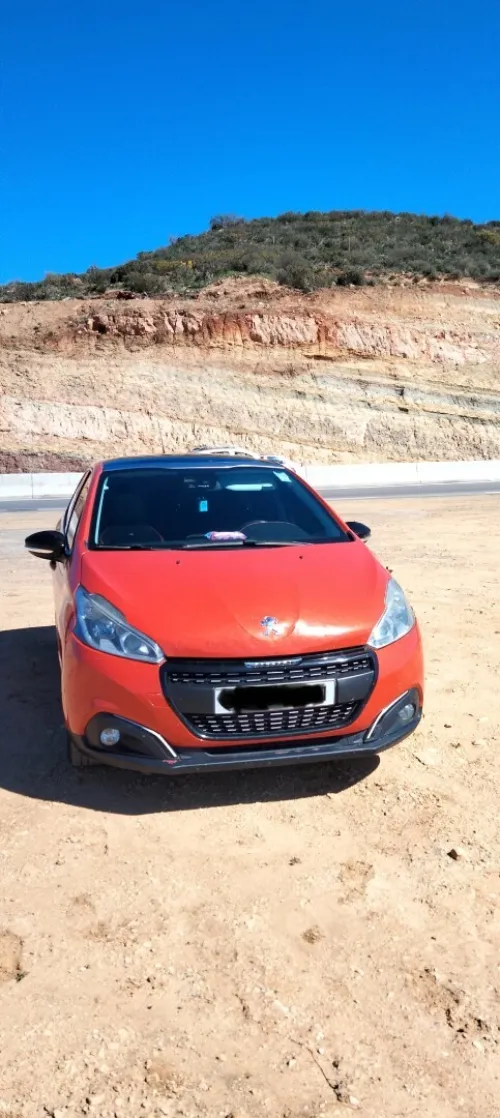 Peugeot 208 2015 Allure Facelift