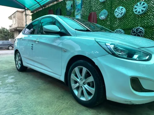 Hyundai Accent RB  4 portes 2018 Accent RB  4 portes