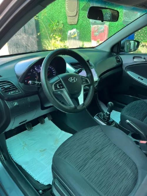 Hyundai Accent RB  4 portes 2017 Accent RB  4 portes