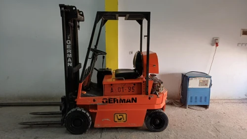 German Chario élévateur CE 118 E 2000