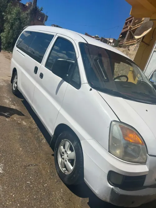 Hyundai H1 2005