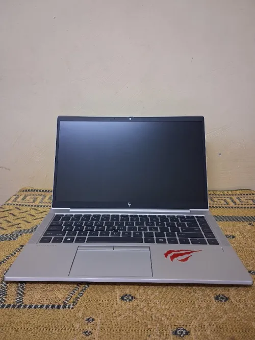 HP Elitebook 845 G8