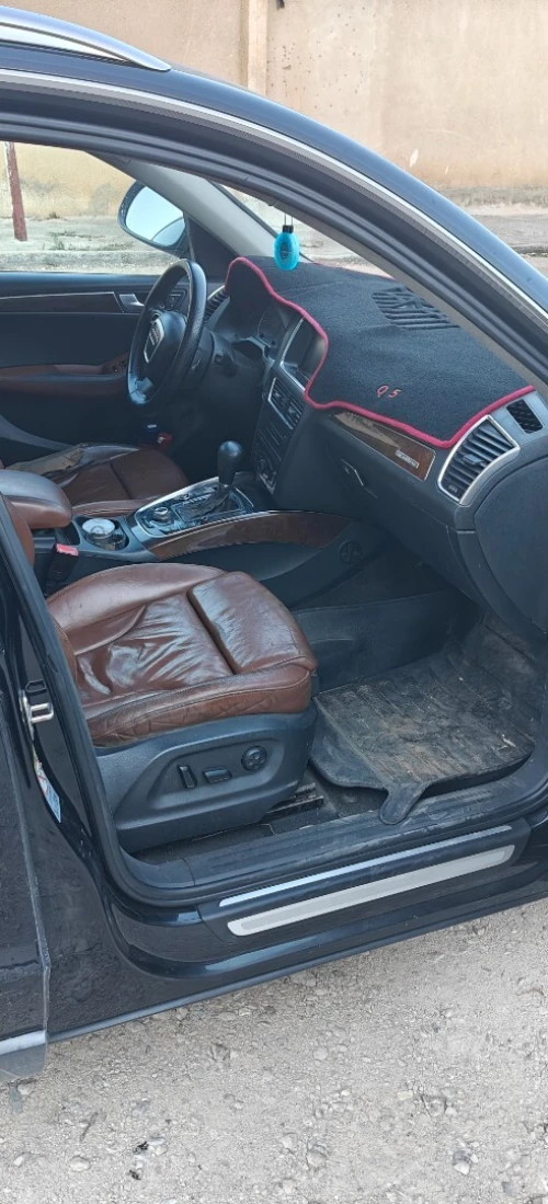 Audi Q5 2011 Off Road
