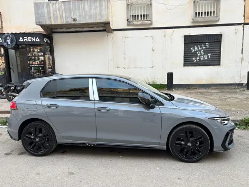 Volkswagen Golf 8 2025 R Black Edition 
