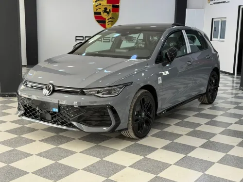 Volkswagen Golf 8 2025 R Black Edition 