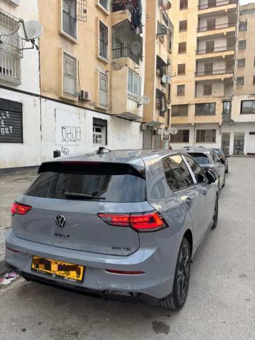 Volkswagen Golf 8 2025 R Black Edition 