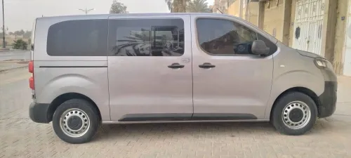 Fiat scudo 2023 vitre 9 places