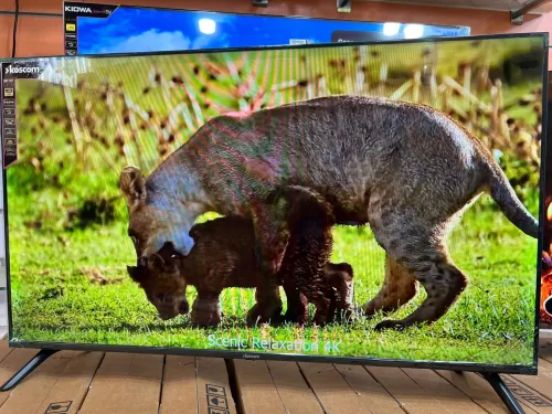 Promo TV KOSCOM 43 pouces android14 Smart 29900 da