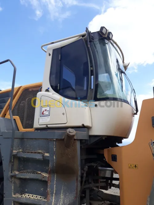 Liebherr L586 2plus2 2011
