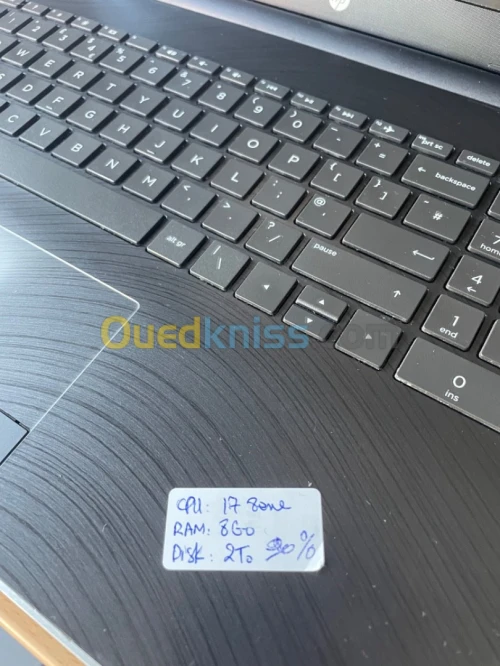 HP i7 8th Gen 1TB HDD / 8GB DDR4 RAM/ 15.6 inch FHD 