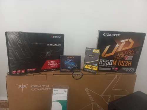 PC GAMER RX 6600
