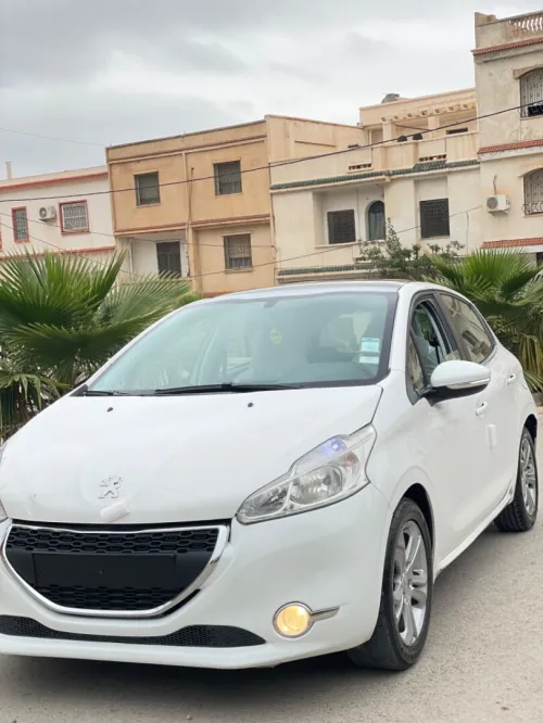 Peugeot 208 2012 Allure