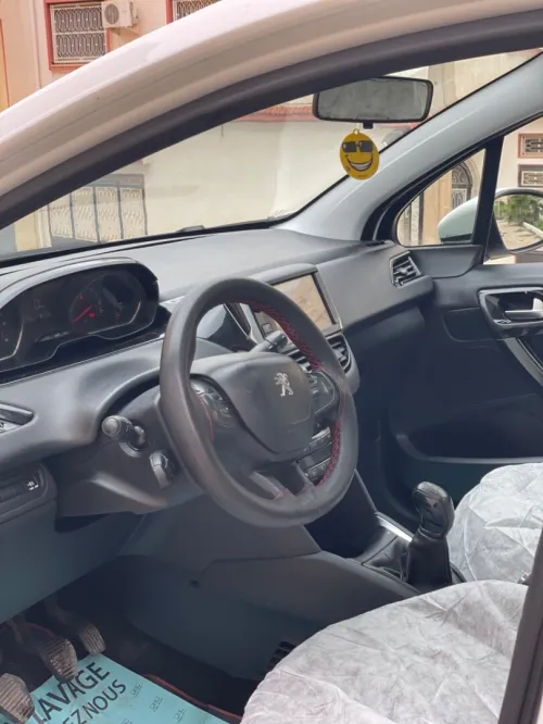 Peugeot 208 2012 Allure