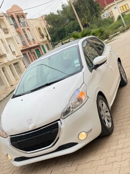Peugeot 208 2012 Allure