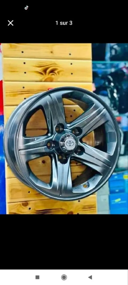 Jantes Toyota Hilux en très bon état