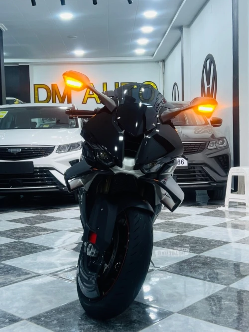 BMW S1000RR 