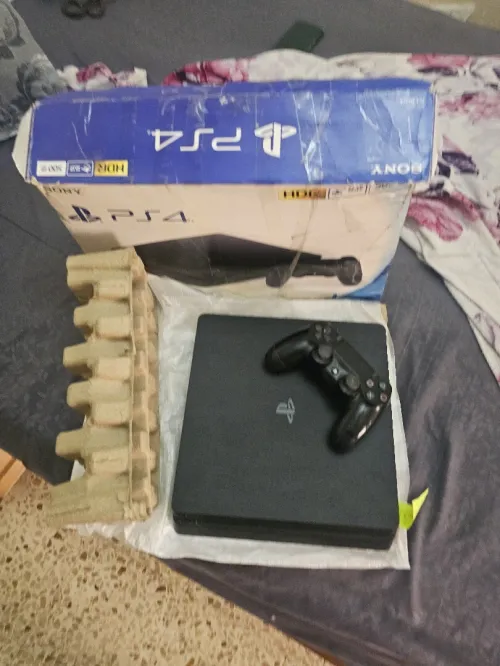 Ps4 slim en ligne