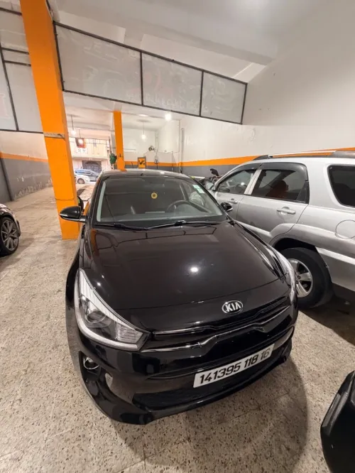 Kia Rio 5 portes 2018 Pop Facelift 