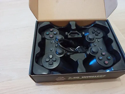  GAME STICK LITE 4K WITH 2.4G WIRELESS CONTROLLER GAMEPAD