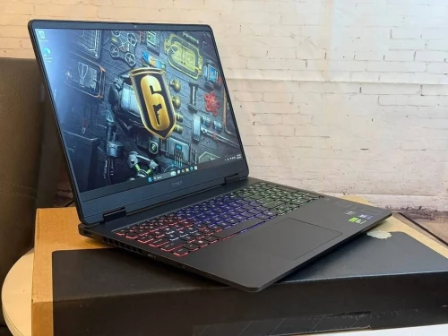 HP OMEN 16-ap 0020ca  Ryzen  AI 9 365 APU/RTX 5070  /RAM 32 GB 5600HZ /SSD 1TB /ECRAN 16 " /165HZ