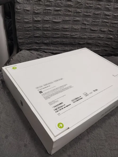 MacBook Air M4 13"(2025) / RAM 24GB/SSD 512GB 