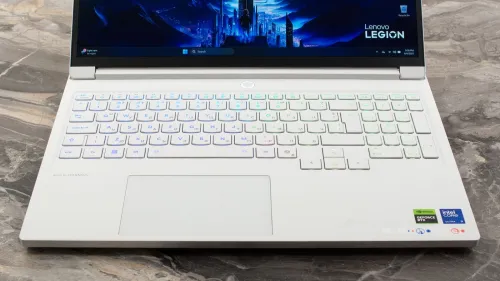 LENOVO LEGION 7i 16IAX10 GLACIER WHITE (2026) /CORE Ultra 9-275HX/RTX 5070/RAM 32GB /SSD 2TB /ECRAN 16" oled .240HZ