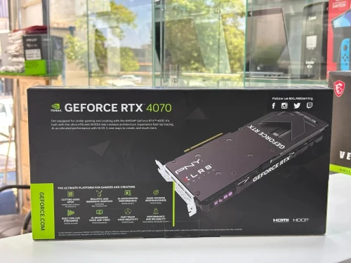 PNY GEFORCE RTX 4070 XLR8 12 GB GDDR6X NEUF SOUS EMBALLAGE JAMAIS UTILISÉ 