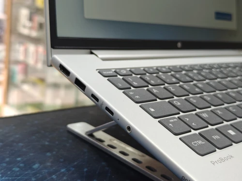 HP PROBOOK 4 G1AH AMD RYZEN 5 220 16GB 512GB SSD 14,1 FULLHD AMD RADEON 740M NEUF SOUS EMBALLAGE
