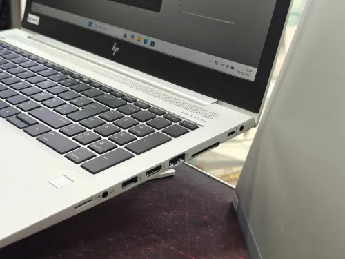 HP ELITEBOOK 755 G5 RYZEN 3 PRO 2300U 16GB 256GB SSD 15,6 FULLHD VEGA 6 1GB