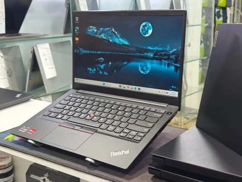 LENOVO THINKPAD E14 G2 AMD RYZEN 3 4300U 8GB 256GB SSD 14,1 FULLHD IPS