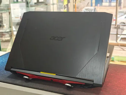 ACER NITRO 5 I7 10870H 16GB 512GB SSD RTX 2060 6GB 15,6 FHD 144HZ