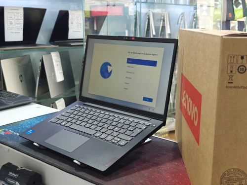 LENOVO V14 I5 13420H 16GB 256GB SSD 14,1 FHD NEUF SOUS EMBALLAGE JAMAIS UTILISÉ 