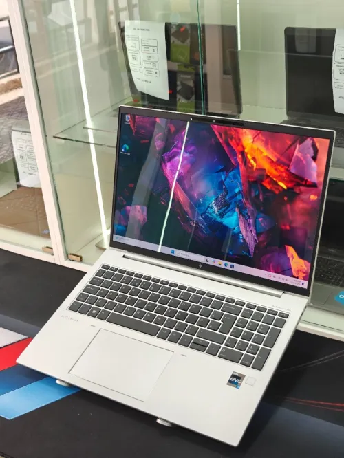 HP ELITEBOOK 860 G10 OLED I7 1360P 16GB 512GB SSD NVME 16,1 3K OLED