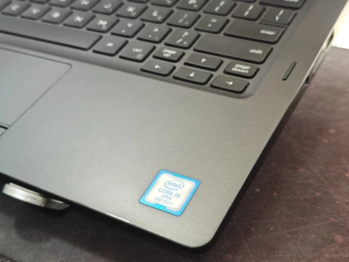 DELL LATITUDE 5300 2-IN-1 INTEL CORE I5 8365U 8GB 256GB SSD 13,3 FULLHD TACTILE X360