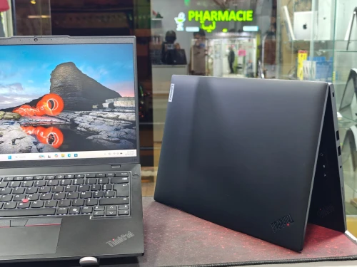 LENOVO THINKPAD L14 GEN5 INTEL CORE 5 ULTRA 125U 16GB 256GB SSD 14,1 FULLHD+ PRESQUE JAMAIS UTILISE