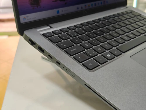 DELL LATITUDE 5450 INTEL CORE 5 ULTRA 135U 16GB 256GB SSD NVME 14,1 FULLHD IPS