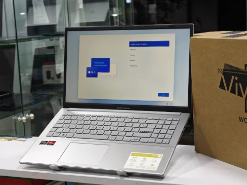 ASUS VIVOBOOK GO RYZEN 5 7520U 16GB 1TB SSD 15,6" FHD NEUF SOUS EMBALLAGE JAMAIS UTILISÉ 