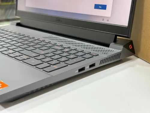 DELL G15 5535 RYZEN 7 7840HS 16GB 512 GB SSD RTX 4060 8GB NEUF SOUS EMBALLAGE JAMAIS UTILISÉ 