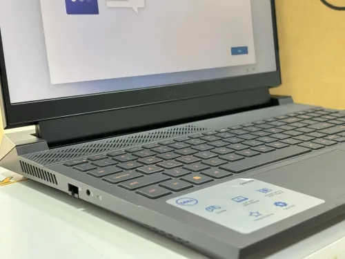 DELL G15 5535 RYZEN 7 7840HS 16GB 512 GB SSD RTX 4060 8GB NEUF SOUS EMBALLAGE JAMAIS UTILISÉ 