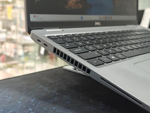 DELL LATITUDE 5530 INTEL CORE I5 1235U 16GB 256GB SSD 15,6 FULLHD IPS