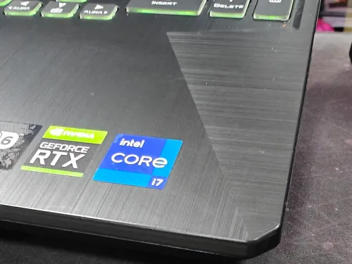 ASUS TUF F15 INTEL CORE I7 11800H 16GB 512GB SSD NVME 15,6 FULLHD IPS 144HZ RTX 3060 6GB