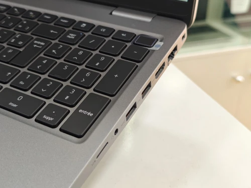 DELL LATITUDE 5550 INTEL CORE I3 1315U 16GB 256GB SSD NVME 15,6 FULLHD IPS TACTILE