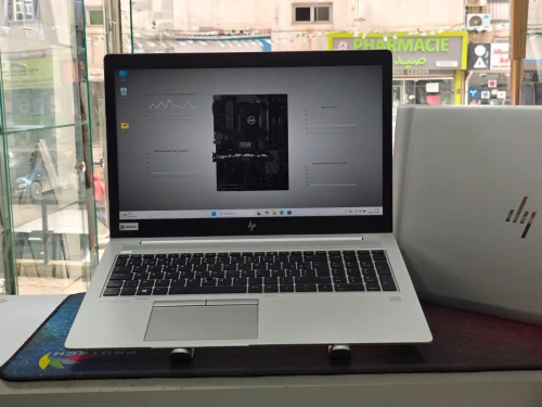 HP ELITEBOOK 755 G5 RYZEN 3 PRO 2300U 16GB 256GB SSD 15,6 FULLHD VEGA 6 1GB
