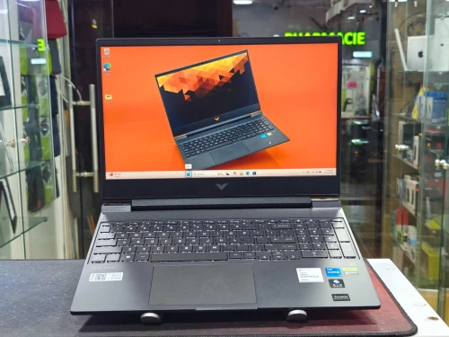 HP VICTUS 15 I5 13420H 16GB 512GB SSD RTX 2050 4GB 15,6 FULLHD IPS 144Hz