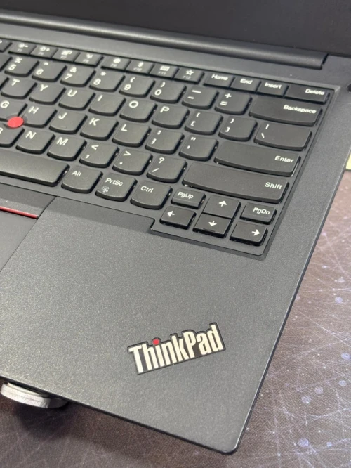 LENOVO THINKPAD E495 RYZEN 5 3500U 16GB 256GB SSD VEGA 8 2GB  14,1 FULL HD 