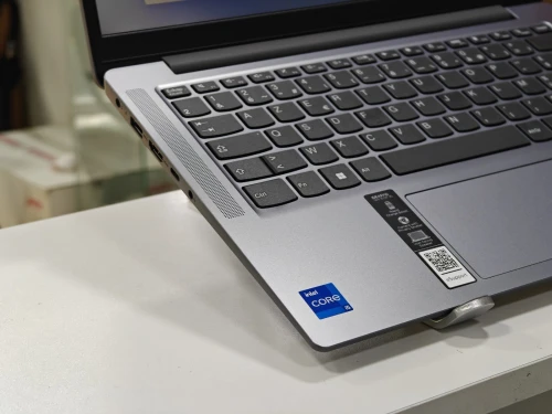 LENOVO IDEAPAD SLIM 3 I5 12450H 16GB 512GB 14,1 FHD NEUF SOUS EMBALLAGE JAMAIS UTILISÉ 