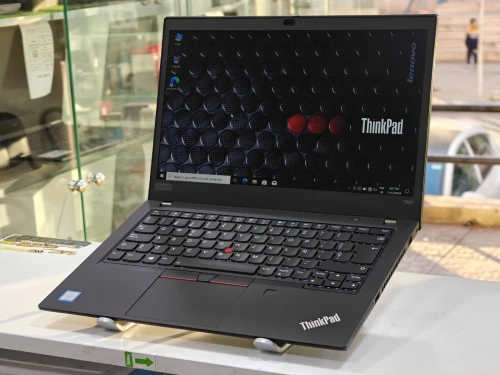 LENOVO THINKPAD T490 i5 8365u 16GB 256GB SSD 14,1 FULL HD 